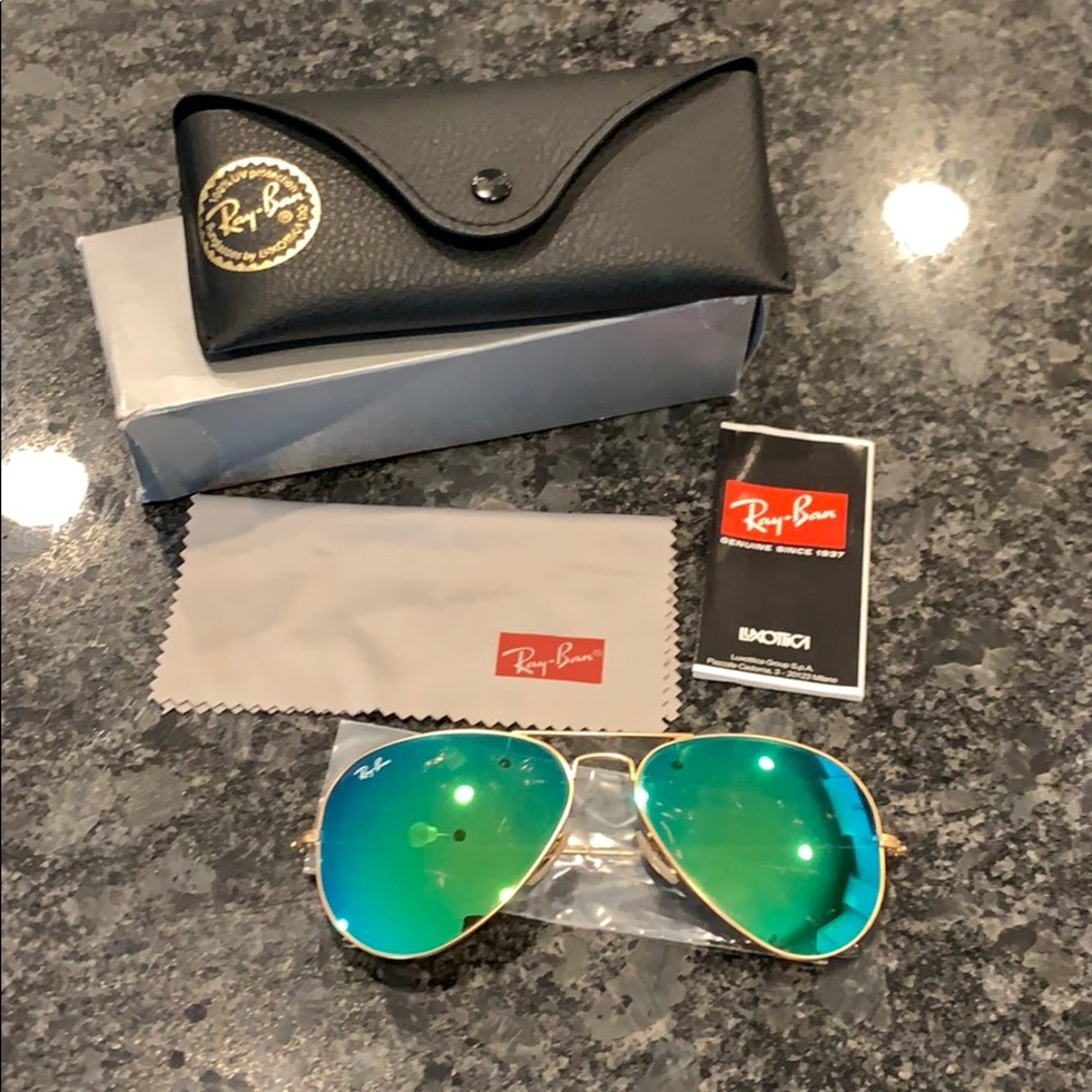 Women’s Ray Ban Aviators